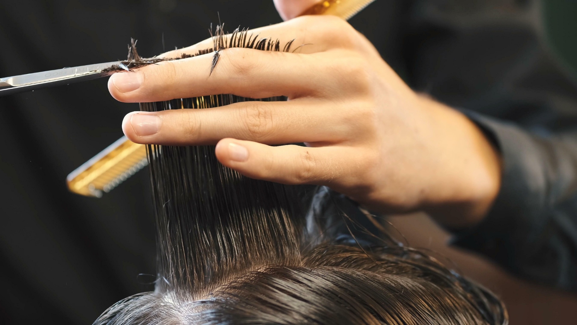 ミリ単位でこだわる一人ひとりの個性を大切にしたヘアスタイル
